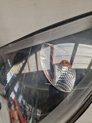 Volkswagen Crafter 06-17 Right Side Headlight 24761600 (51) Scratches - Image 9