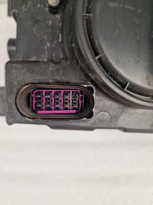 Volkswagen Crafter 06-17 Right Side Headlight 24761600 (51) Scratches - Image 17