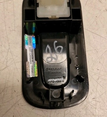 Renault Master Front Right Side Window Switch 254110176R (26). - Image 8