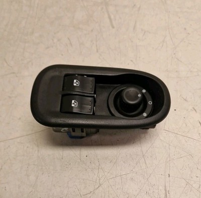 Renault Master /Movano Front Right Side Window Switch 8200637849(20). - Image 5