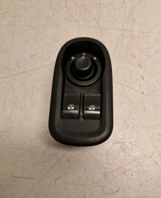 Renault Master /Movano Front Right Side Window Switch 8200637849(20). - Image 14