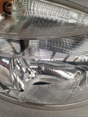 Citroen Berlingo/Partner Right Side Headlight 9644151080 (203) Scratches - Image 17