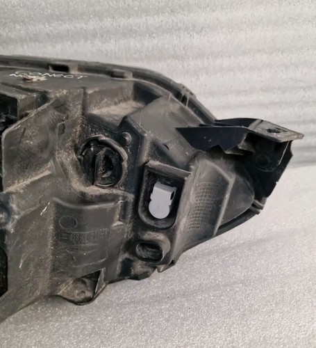 Ford Transit Connect Right Side Headlight FT1113W029 (209) Scratches - Image 10