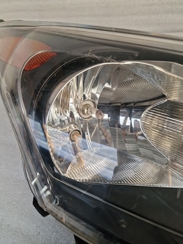 Ford Transit Connect Right Side Headlight FT1113W029 (209) Scratches - Image 16