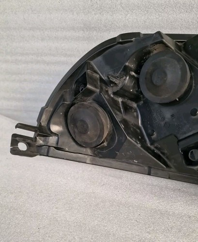 Renault Master/Movano Right Side Headlight 260100050 (210) Scratches - Image 6