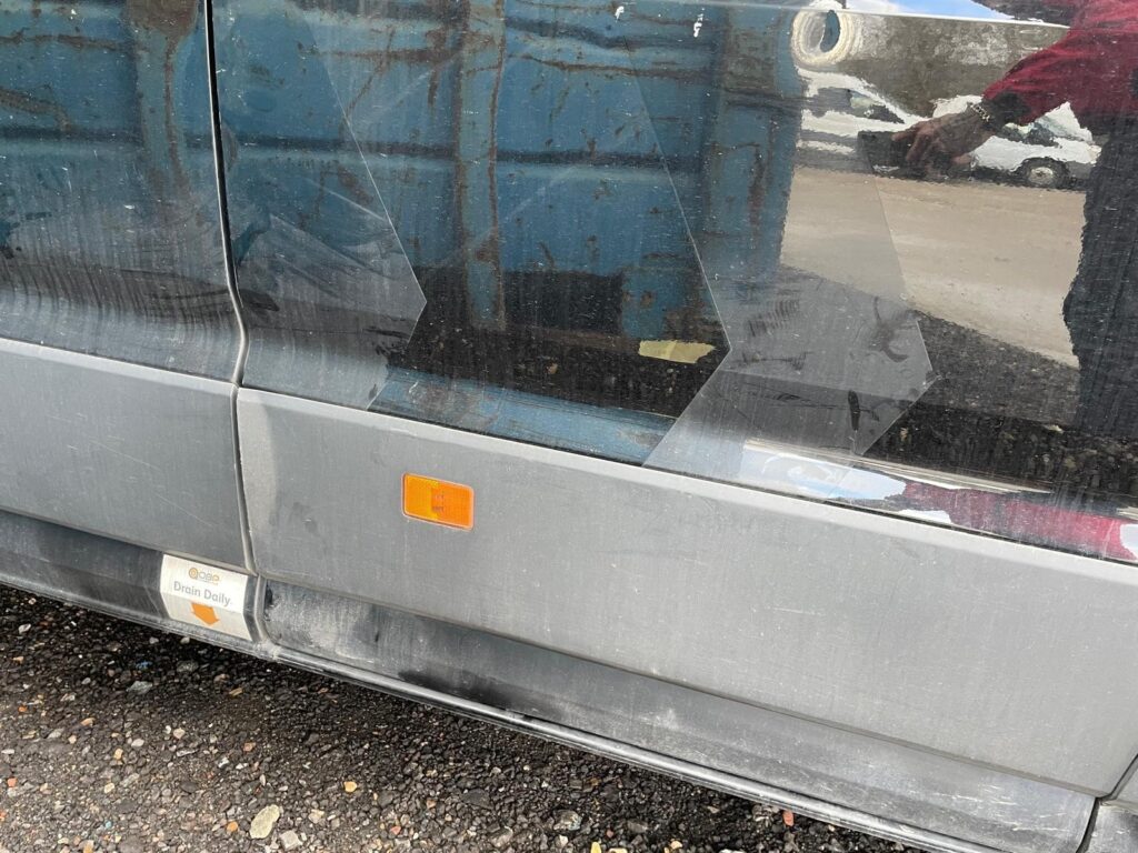 Volkswagen Crafter MAN TGE 2018 2025 Front Door Right Side O/S In Black BREAKING - Image 8