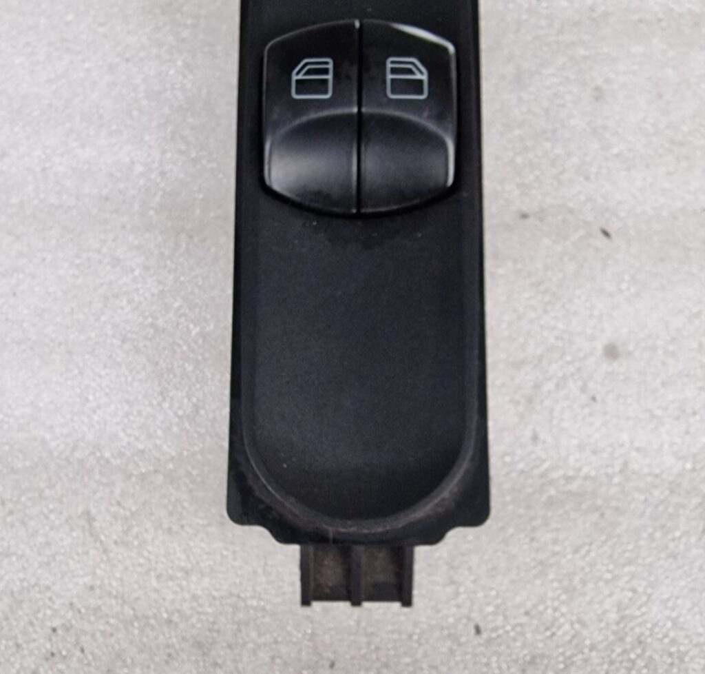 Mercedes Sprinter (2007-2018) Right Side Electric Window Switch A9065451513 (4) - Image 11