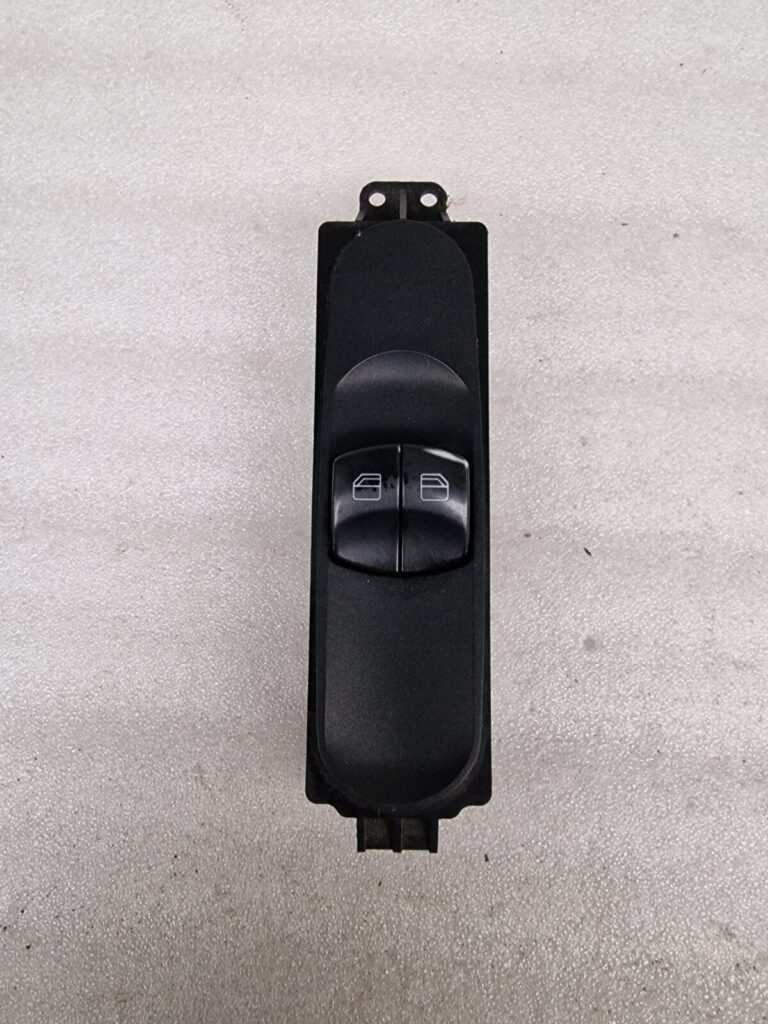 Mercedes Sprinter (2007-2018) Right Side Electric Window Switch A9065451513 (4) - Image 12
