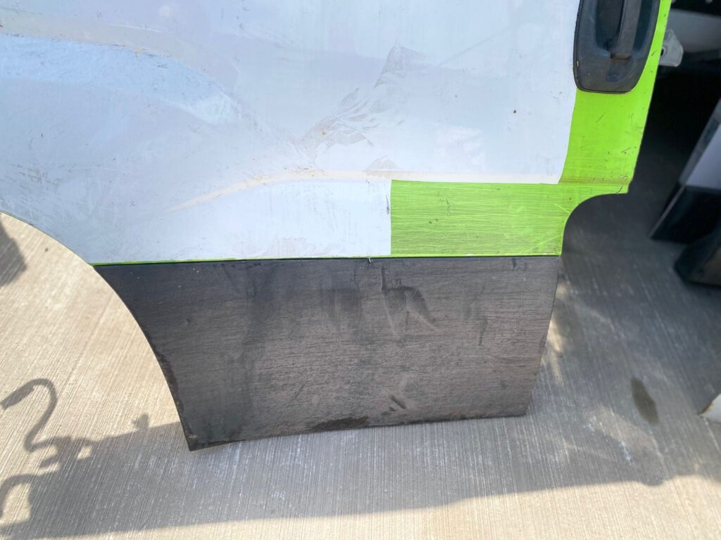 Iveco Daily 2015 2020 Front Door Left Side N/S/F BREAKING - Image 3