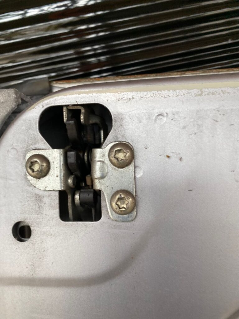 Citroen Relay Boxer Ducato Rear Door Left Side N/S/R Silver BREAKING - Image 12