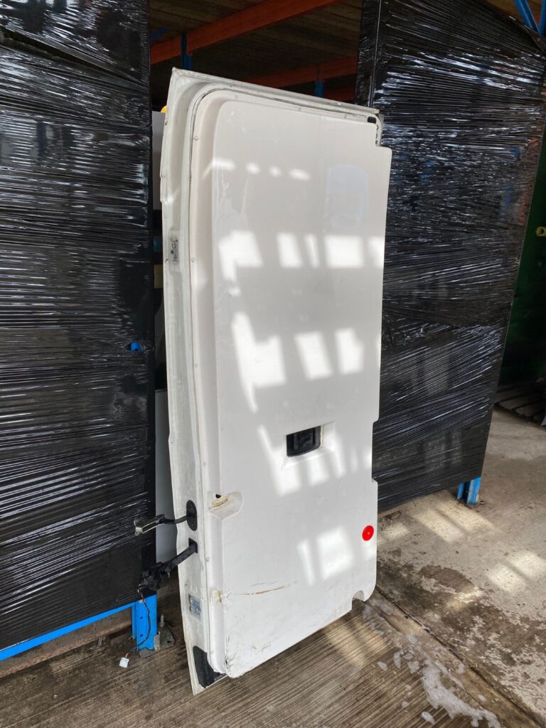Peugeot Boxer Relay Ducato 2010 2024 Rear Door Right Side O/S/R FRIDGE DOOR - Image 6