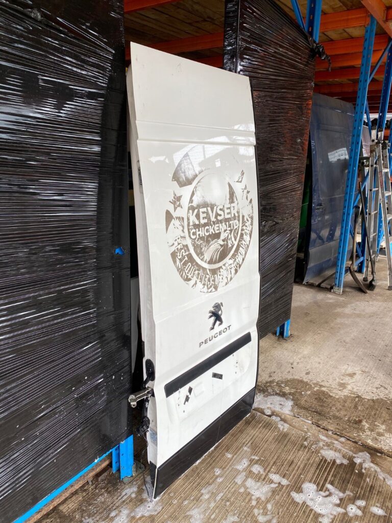 Peugeot Boxer Relay Ducato 2010 2024 Rear Door Left Side N/S/R FRIDGE DOOR - Image 4