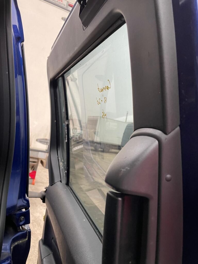 Ford Transit CONNECT Tourneo 2013 2020 Side Loading Door Sliding Door Left N/S - Image 12