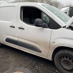 Citroen Berlingo Combo Partner Doblo 2019 2024 Front Door Right Side O/S WHITE