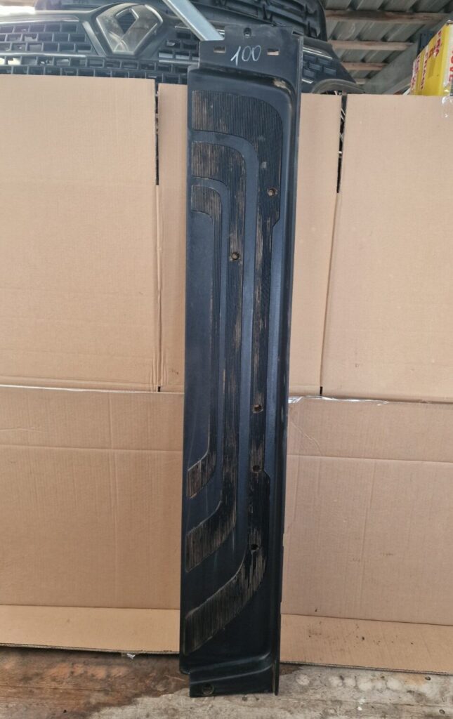 Mercedes Sprinter 2018 2024 Side Loading Door Step A9106860500 (100)