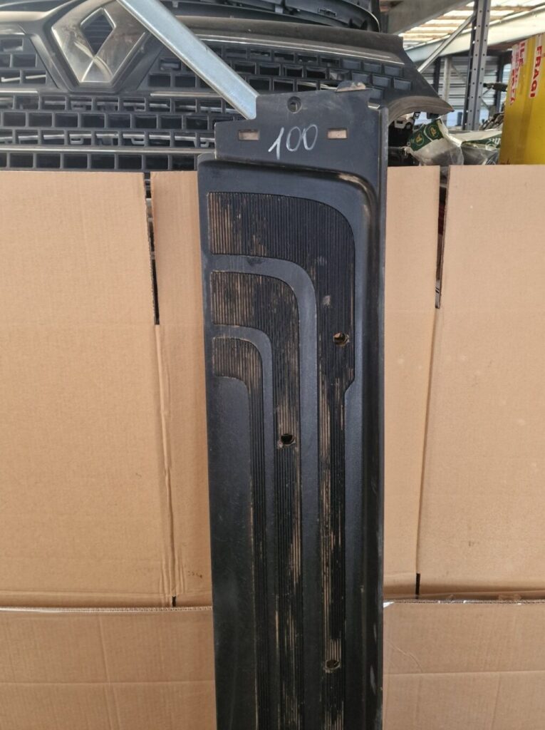 Mercedes Sprinter 2018 2024 Side Loading Door Step A9106860500 (100) - Image 2