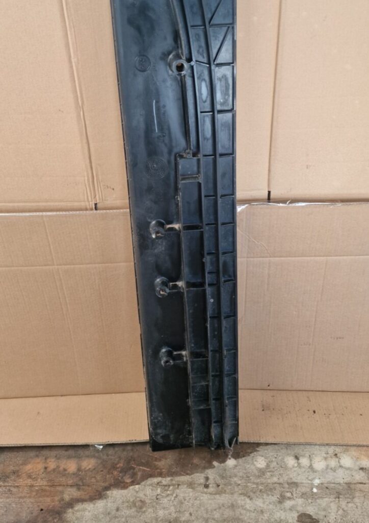 Mercedes Sprinter 2018 2024 Side Loading Door Step A9106860500 (100) - Image 6