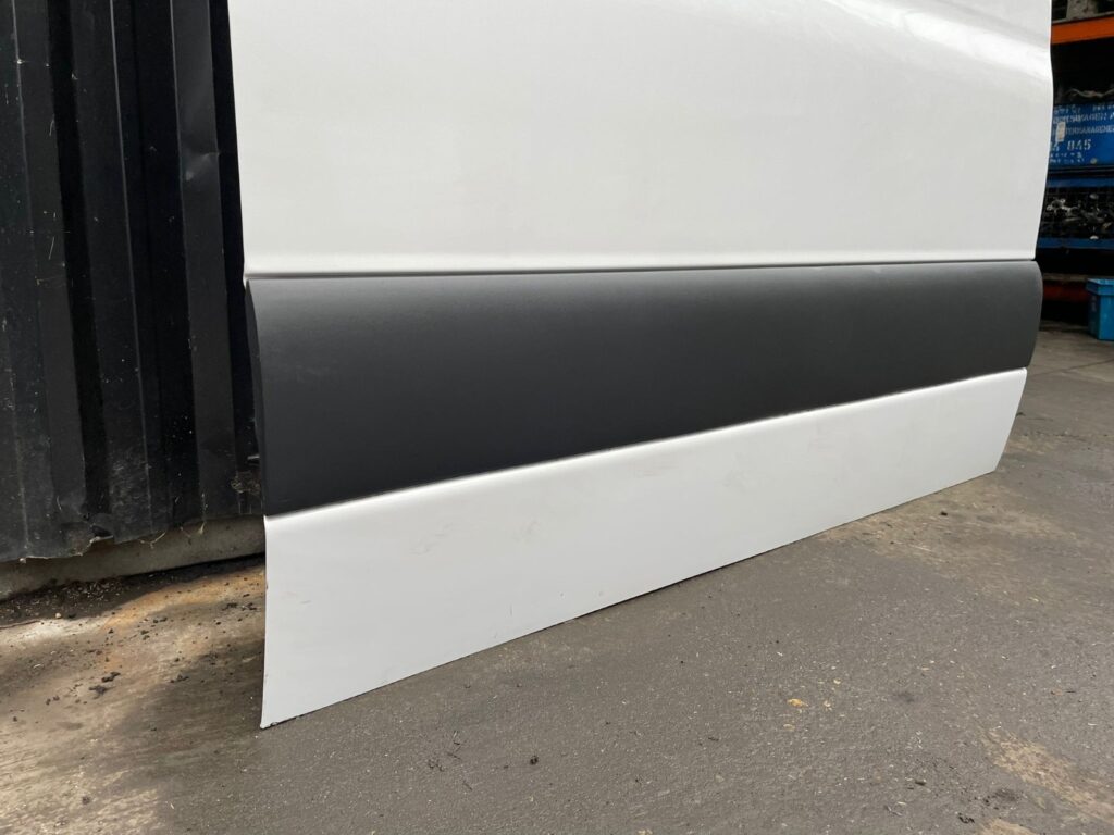 Mercedes Sprinter W907 W910 2018 2025 Side Loading Door Sliding Door BREAKING - Image 12