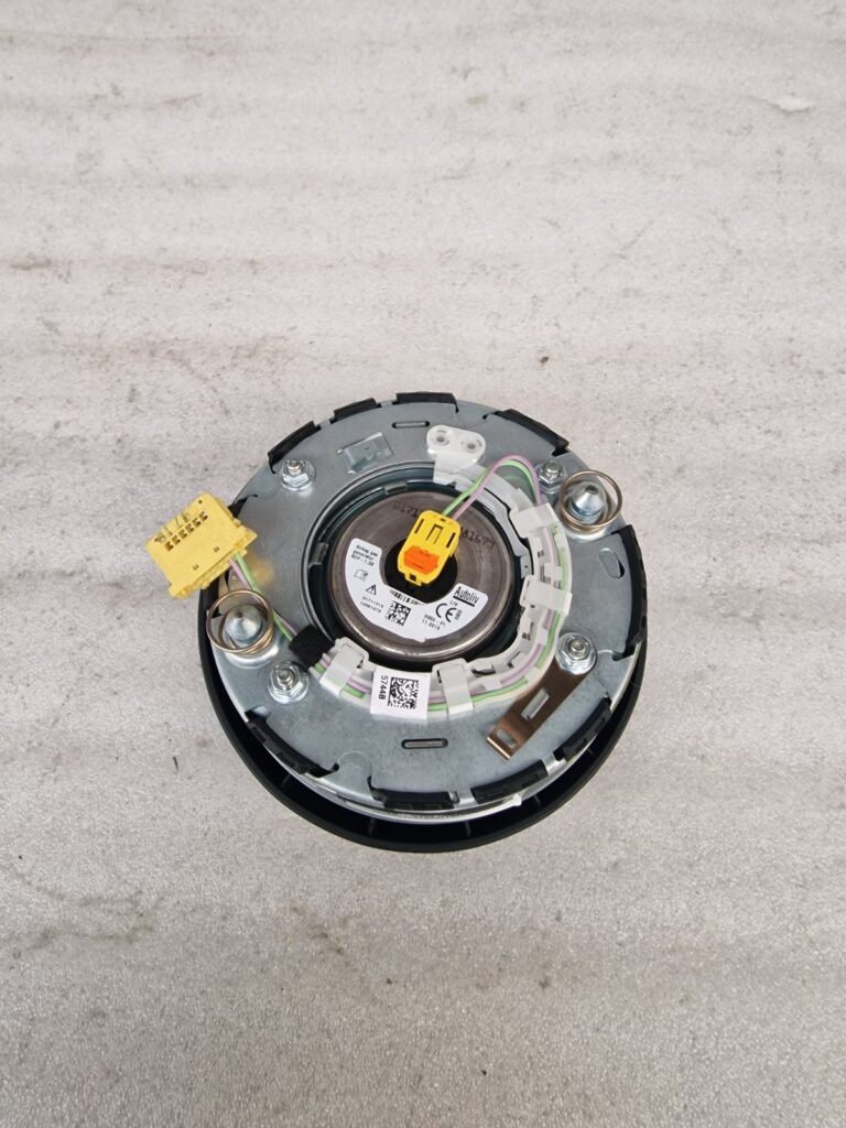 Mercedes Sprinter W907 W910 2018-ON Steering Wheel Airbag 0008605801 BREAKING - Image 7