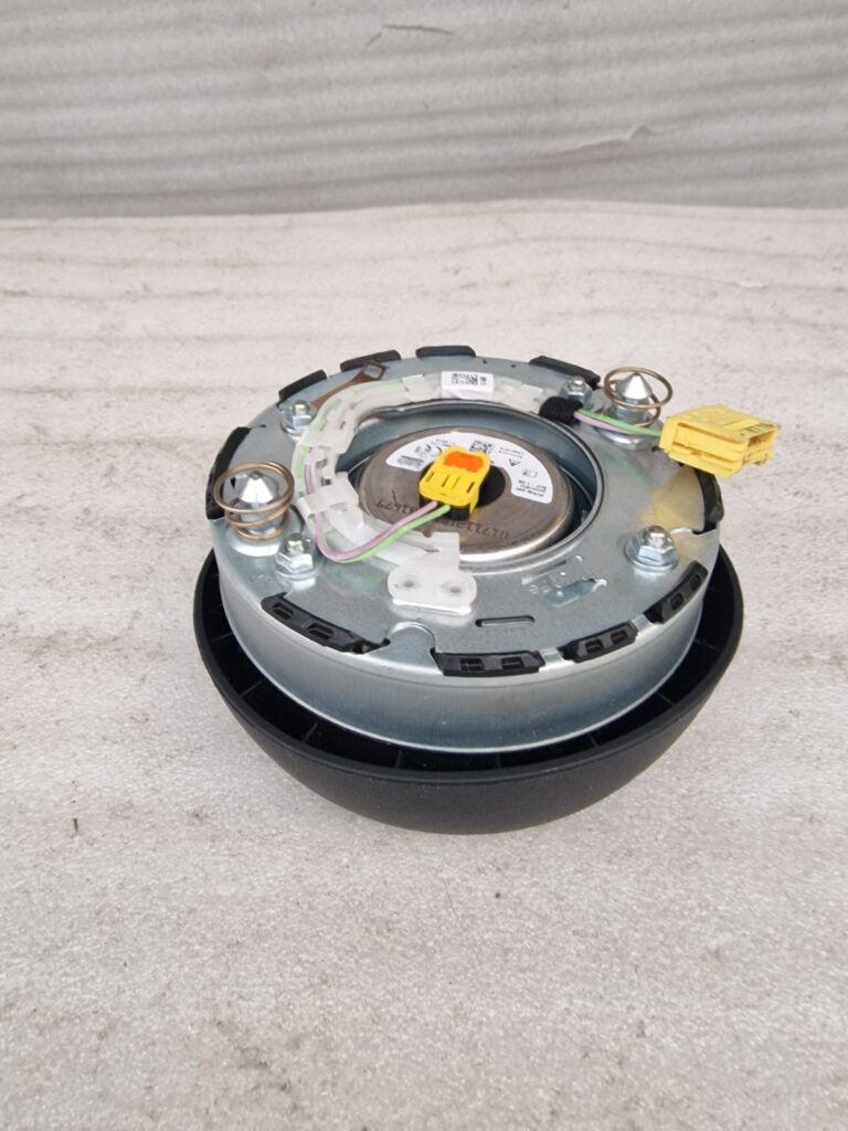 Mercedes Sprinter W907 W910 2018-ON Steering Wheel Airbag 0008605801 BREAKING - Image 9