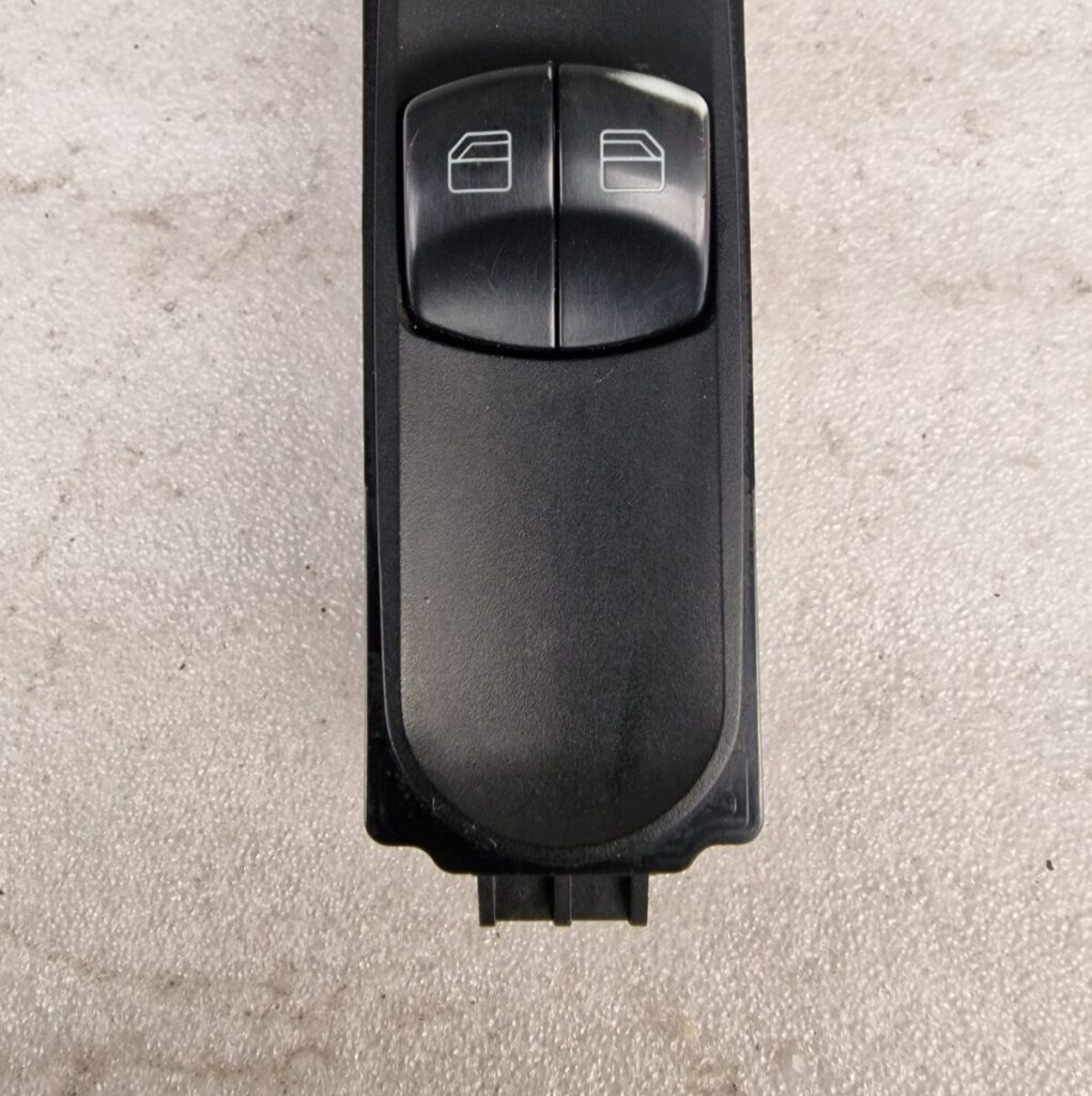 Mercedes Sprinter (2007-2018) Right Side Electric Window Switch A9065451513 (4) - Image 13