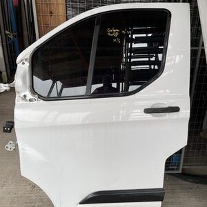 Ford Transit CUSTOM 2019 2023 Front Door Left Side N/S White BREAKING