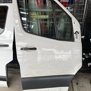 Mercedes Sprinter W907 W910 2018 2025  Front Door Right Side O/S BREAKING