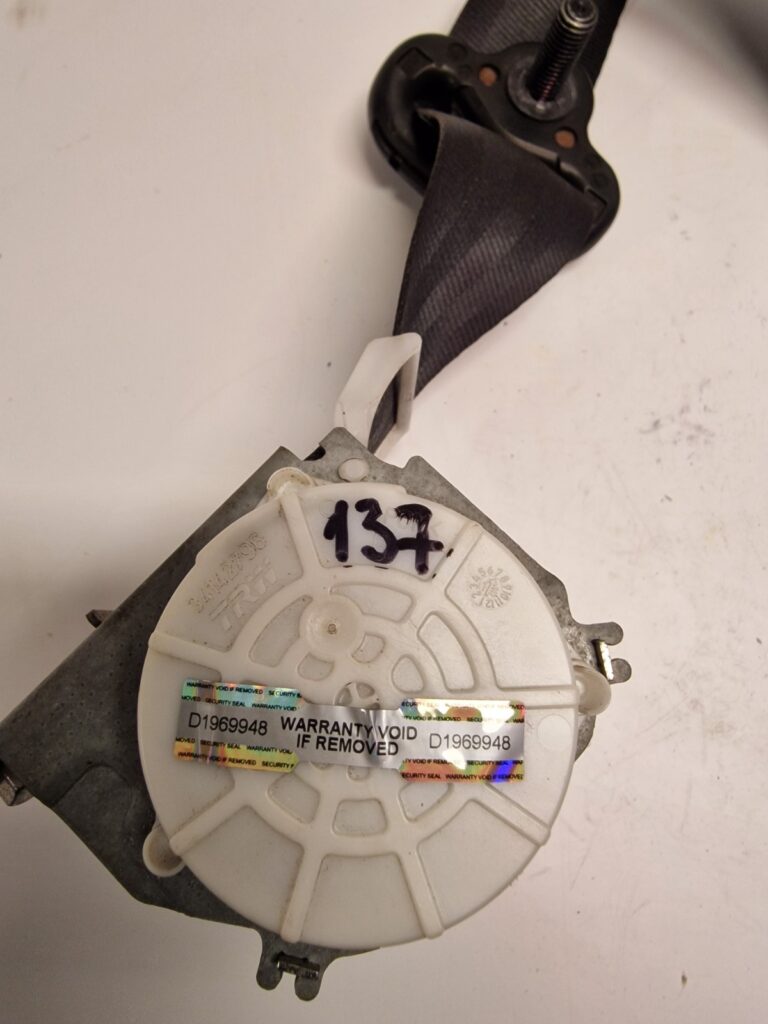 Vauxhall Vivaro Trafic 2015 2019 Front Seat Belt Left Side 93868115 (137) - Image 15