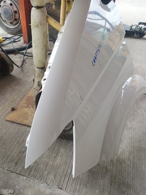 Crafter MAN TGE Wing Fender Left Side NS 2017 2025 in White BREAKING P68 - Image 7