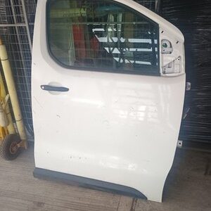 Peugeot Expert Dispatch 17 26 Vivaro 20 26 Driver Side OS Door P76