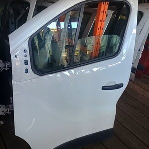 Vivaro Renault Trafic 3 Passenger Side Door NS 2015 2019 P28 BRAKING