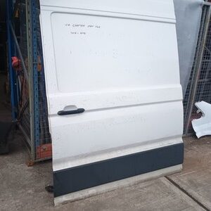 Vw Crafter Left Loading Sliding Door NS 2017 2026 BREAKING P61