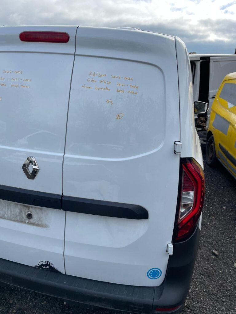Kangoo Citan Townstar Rear Door Right Side OS Renault Mercedes Nissan BREAKING - Image 4