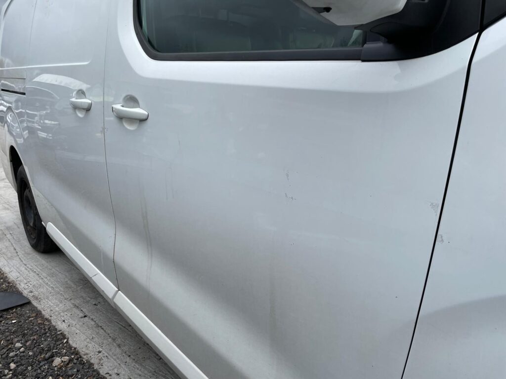 Dispatch Expert Proace Front Door Right Side OS White 2017 2025 Vivaro 20 25 - Image 10