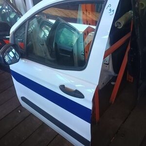 Ford Transit Courier Passenger Side Door 2014 2021  BREAKING P99