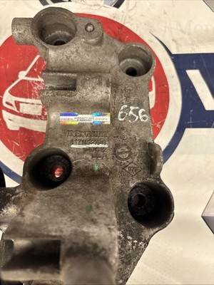 VAUXHALL MOVANO MASTER ALTERNATOR MOUNTING BRACKET 117102273R 656