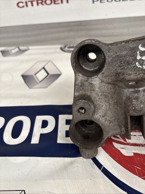 VAUXHALL MOVANO MASTER ALTERNATOR MOUNTING BRACKET 117102273R 656