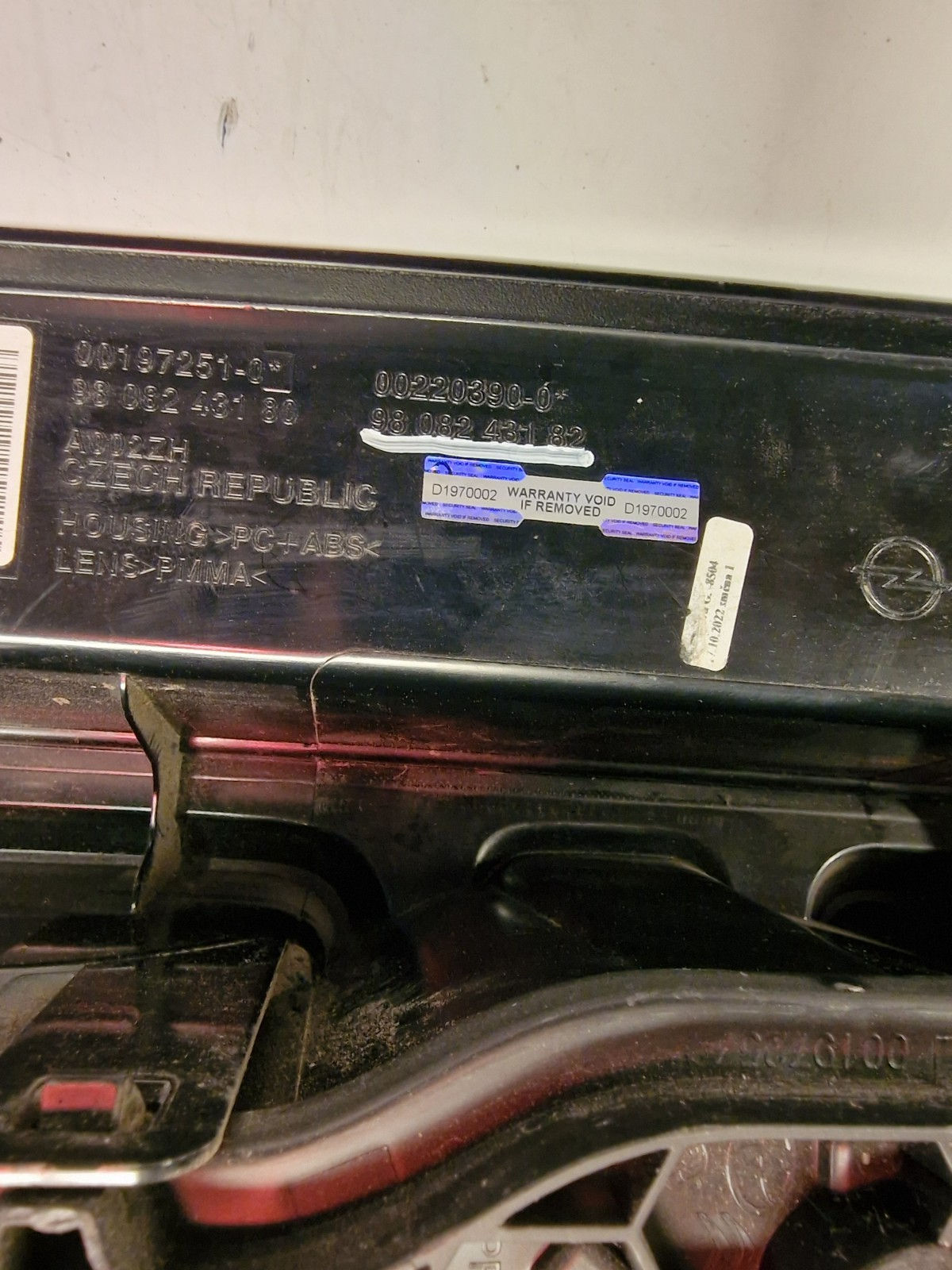 Peugeot Expert Dispatch Vivaro Rear Light Left Side 9808243182 ... - imagine 9