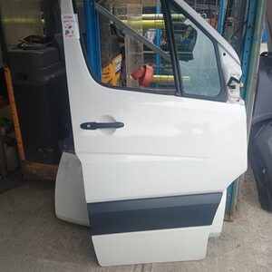 Mercedes Sprinter W906 2006 2018 Front Door Right Side OS BREAKING P701