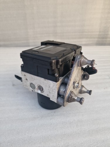 Mercedes C-Class (2007-2015) ABS Pump A1729014000 (130)