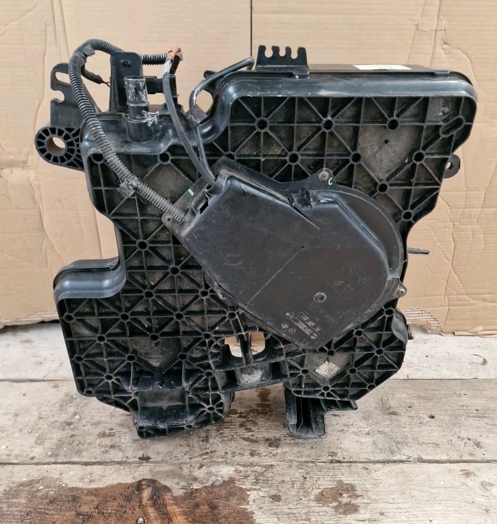 Peugeot Expert/Dispatch/Vivaro/ Proace ADBLUE TANK 4098016 (54)