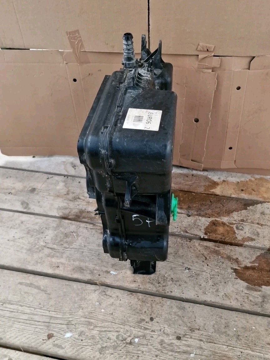 Peugeot Expert/Dispatch/Vivaro/ Proace ADBLUE TANK 4098016 (57)