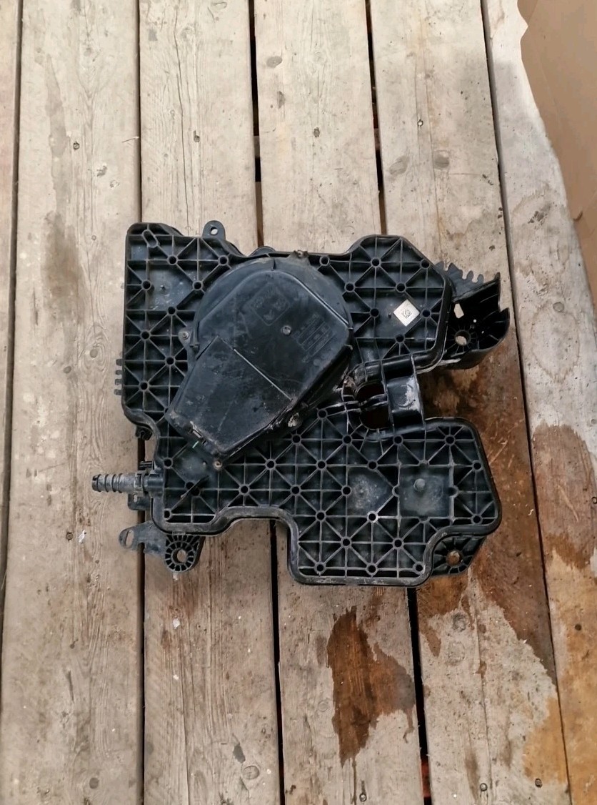 Peugeot Expert/Dispatch/Vivaro/ Proace ADBLUE TANK 4098016 (57)