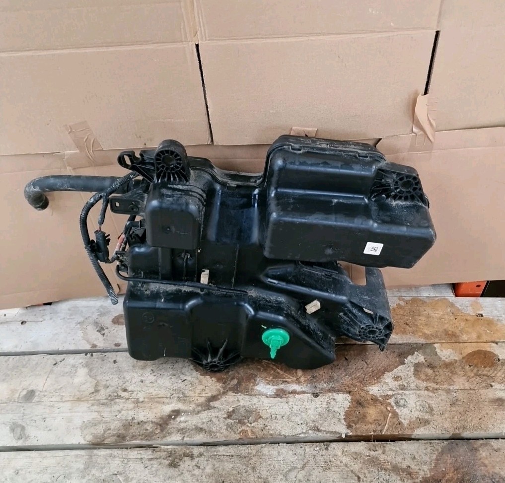 Peugeot Expert/Dispatch/Vivaro/ Proace ADBLUE TANK 4098016 (59)