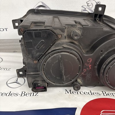 Volkswagen Crafter 06-17 Right Side Headlight 24761600 (51) Scratches