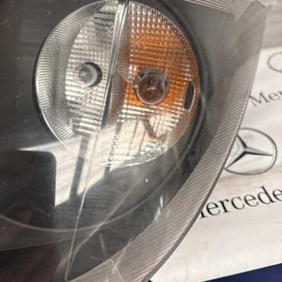Volkswagen Crafter 06-17 Right Side Headlight 24761600 (51) Scratches