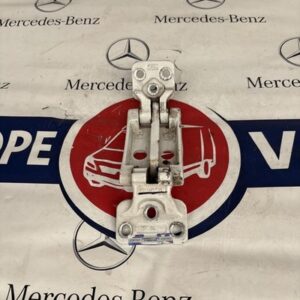 Mercedes Sprinter Rear Left Door Lower Hinge A9067400237 (9)