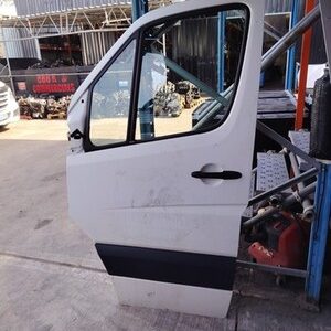 Mercedes Sprinter W906 2006 2018 Front Door Left Side NS BREAKING P814