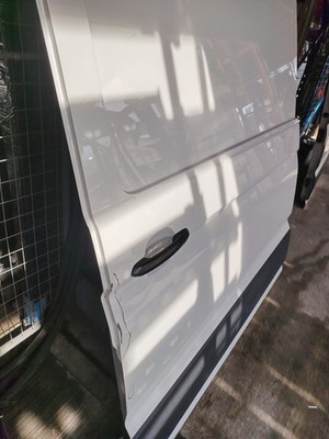 VW Crafter Sliding Door Left N/S 2017-2026 P867 - Image 4