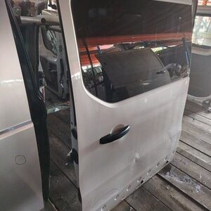 Vauxhall Vivaro Renault Trafic Left Side Loading Sliding Door 2015 2019 P986